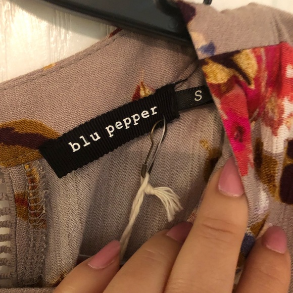 Blue Pepper Floral Dress- NWT - Picture 3 of 7